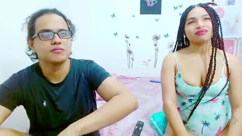 Dante and Carolina independient model online show from 29, 12, 2024