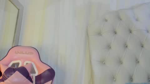 Snapshot of kamila_arias chatting on 6, 3, 2025 online show from 6, 3, 2025