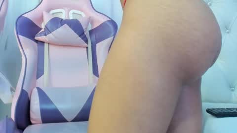 Snapshot of kamila_arias chatting on 10, 3, 2025 online show from 10, 3, 2025