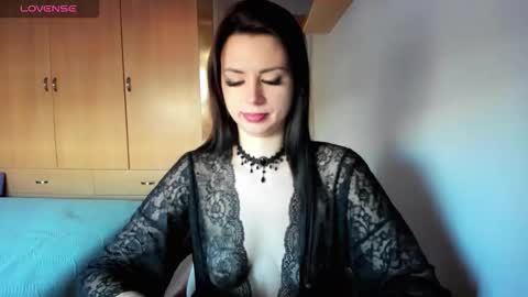 Snapshot of kamila_malina chatting on 19, 11, 2025 kamila_malina online show from 19, 11, 2025