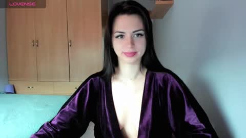 Snapshot of kamila_malina chatting on 15, 12, 2025 kamila_malina online show from 15, 12, 2025