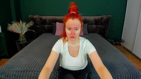 kamilahot25 online show from 9, 2, 2025