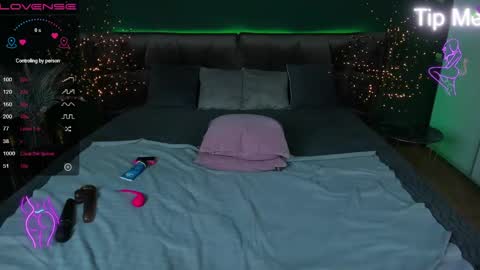 kamilahot25 online show from 7, 3, 2025