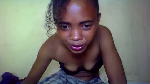 Snapshot of kamillah69 chatting on 7, 11, 2025 kamillah69 online show from 7, 11, 2025