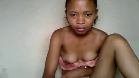 kamillah69 online show from 1, 12, 2025