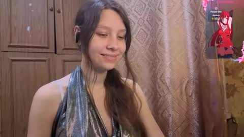 Mari  Simmons online show from 3, 12, 2025