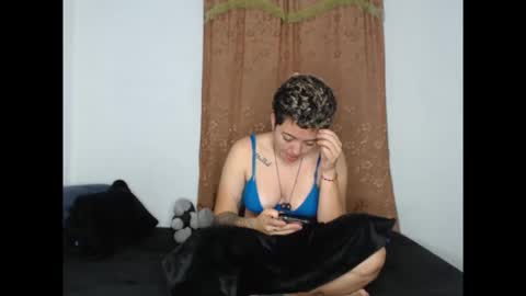 kammy   y   camila online show from 20, 4, 2026