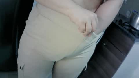 Snapshot of kandy_couple chatting on 22, 2, 2026 Vanessa and Kevin online show from 22, 2, 2026