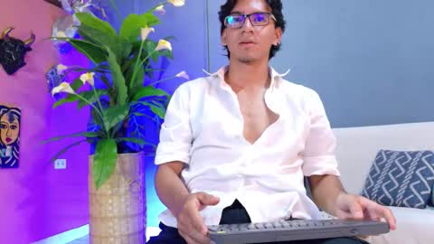 Snapshot of kane_del_toro chatting on 29, 10, 2025 kane_del_toro online show from 29, 10, 2025