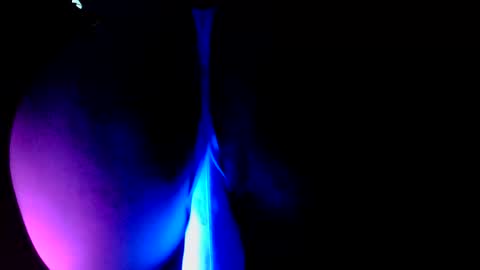 KANGKHLOE online show from 24, 9, 2025