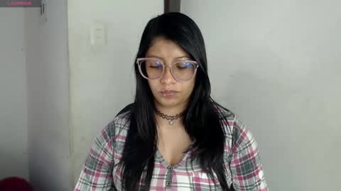 Snapshot of kanroji_mitsuri_11 chatting on 17, 10, 2025 Sanctuary online show from 17, 10, 2025