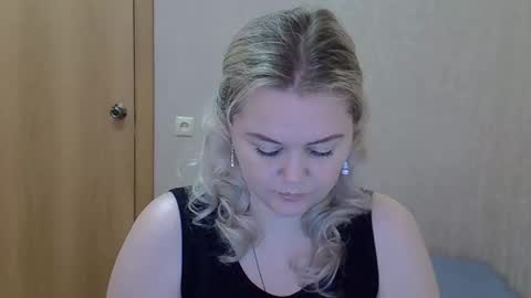 karennelsonx online show from 31, 3, 2026