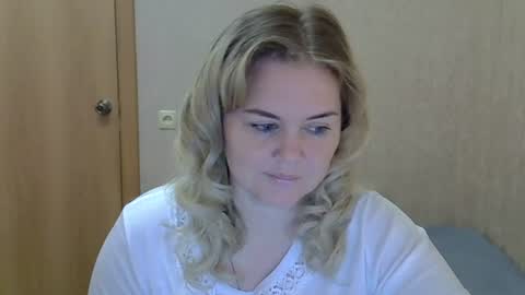 Snapshot of karennelsonx chatting on 27, 6, 2026 karennelsonx online show from 27, 6, 2026