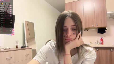 Snapshot of karensimilton chatting on 15, 1, 2026 May online show from 15, 1, 2026