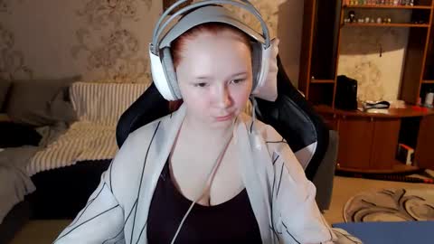 Snapshot of karicynthia chatting on 17, 10, 2025 Lisa Backler online show from 17, 10, 2025