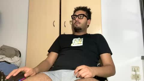 Snapshot of karim03larbi chatting on 8, 2, 2025 karim03larbi online show from 8, 2, 2025