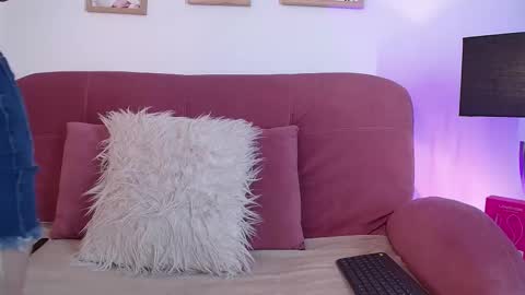 karina online show from 24, 10, 2025