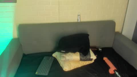 Kari online show from 10, 9, 2025