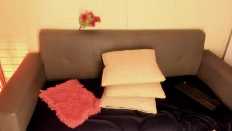 Kari online show from 6, 11, 2025