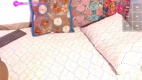 karina Taylor online show from 4, 3, 2025