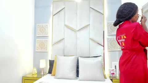 karinaacox online show from 5, 4, 2026