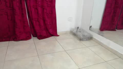 KarinaSimonz online show from 2, 3, 2025