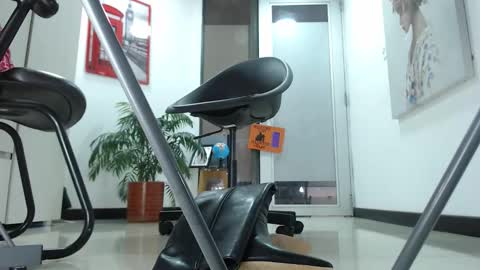 Snapshot of karinbellee chatting on 27, 10, 2025 Karin online show from 27, 10, 2025