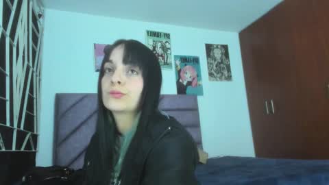 Snapshot of karinna__raven chatting on 5, 12, 2025 KARINNA RAVEN online show from 5, 12, 2025
