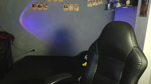 Snapshot of kariozzz chatting on 18, 2, 2025 call me kai 3 online show from 18, 2, 2025