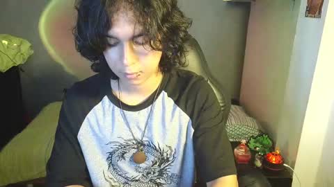 Snapshot of kariozzz chatting on 8, 3, 2025 call me kai 3 online show from 8, 3, 2025