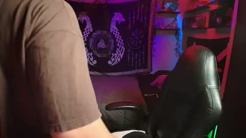 Snapshot of kariozzz chatting on 6, 10, 2025 call me kai 3 online show from 6, 10, 2025