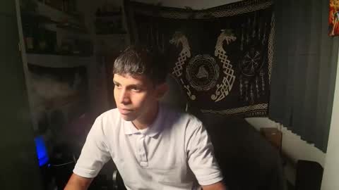 Snapshot of kariozzz chatting on 4, 11, 2025 call me kai 3 online show from 4, 11, 2025