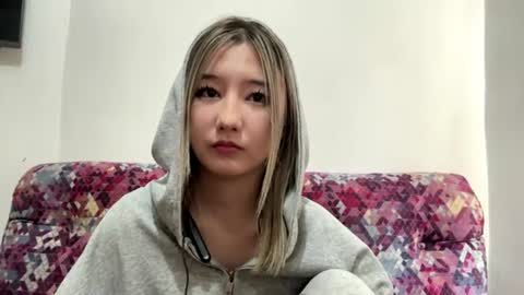 karissagius online show from 30, 6, 2026