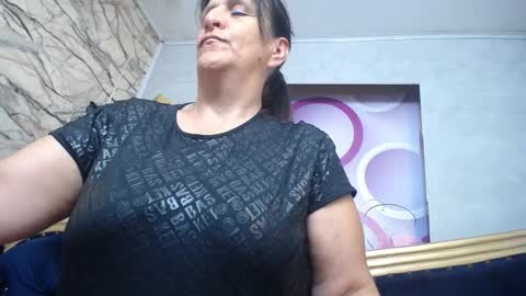Snapshot of karito_mature17 chatting on 11, 9, 2025 Karito online show from 11, 9, 2025