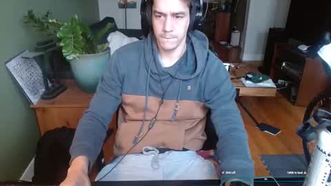 Snapshot of karl_mask chatting on 25, 11, 2025 Karl online show from 25, 11, 2025