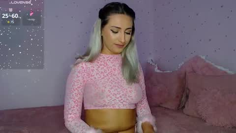 Snapshot of karla_anna chatting on 30, 11, 2025 Andreea Fun it s my name online show from 30, 11, 2025