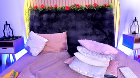 Karla Gonzaless online show from 26, 2, 2025