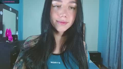 Snapshot of karla_zambrano chatting on 20, 11, 2025 karla online show from 20, 11, 2025