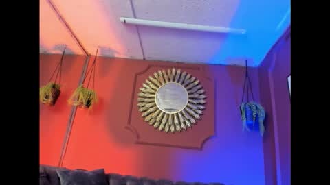 Snapshot of karlaa_evanss chatting on 2, 11, 2025 carla online show from 2, 11, 2025