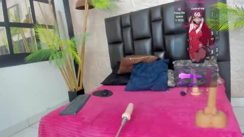 Snapshot of karlarusso chatting on 8, 10, 2025 karlarusso online show from 8, 10, 2025