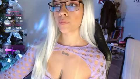 Snapshot of karlavittar chatting on 28, 11, 2025 karlavittar online show from 28, 11, 2025