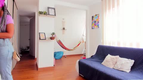 Karlye online show from 5, 2, 2025