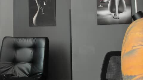   online show from 7, 11, 2025