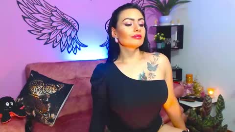 Snapshot of karol_kennedy chatting on 23, 2, 2025 Karol Kenedy online show from 23, 2, 2025