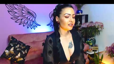Snapshot of karol_kennedy chatting on 7, 10, 2025 Karol Kenedy online show from 7, 10, 2025