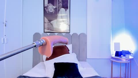 Snapshot of karol_page1 chatting on 7, 3, 2025 KAROL online show from 7, 3, 2025