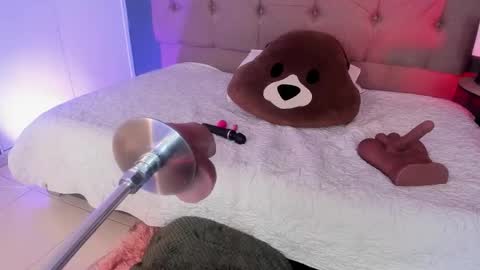 Snapshot of karol_page1 chatting on 30, 11, 2025 KAROL online show from 30, 11, 2025