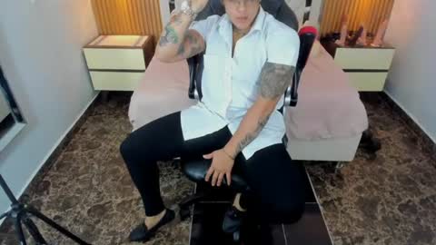 Snapshot of karolandluna chatting on 5, 7, 2026 Karol and Luna online show from 5, 7, 2026