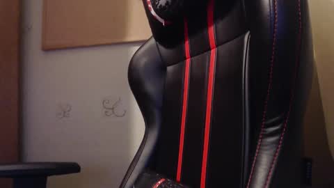 Snapshot of karolhorny96 chatting on 2, 11, 2025 Karol online show from 2, 11, 2025