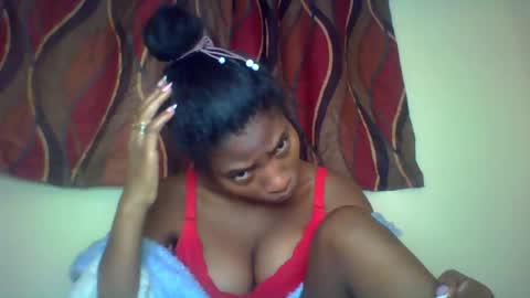 karoliee online show from 24, 7, 2026